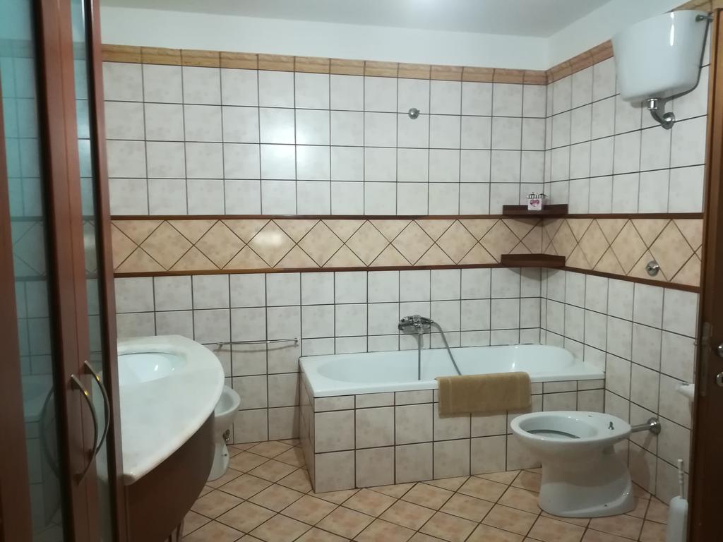 Trilocale La Corte Montaquila Kültér fotó